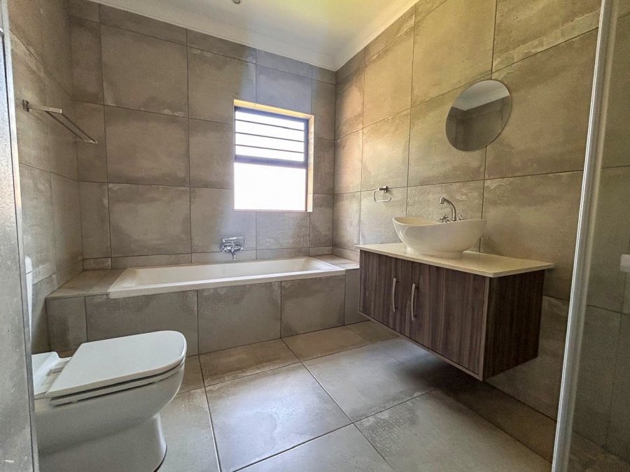3 Bedroom Property for Sale in Van Der Hoff Park North West